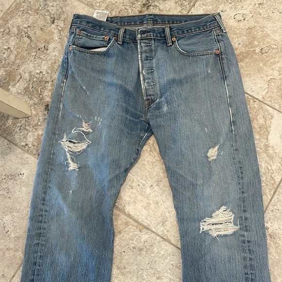 501 blue denim jeans button fly distressed straight leg jeans 36 x 28 - Picture 2 of 15